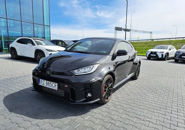 samochody osobowe Toyota Yaris cena 159900 przebieg: 6197, rok produkcji 2021 z Sulejów